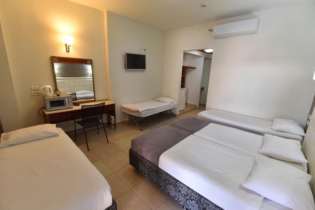Maman Hotel 3*